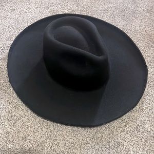 Olive & Pique Lenny Brim Hat